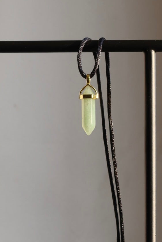 Aventurijn bedel, dog charms. Edelsteen charm. Edelsteen bedel hond.